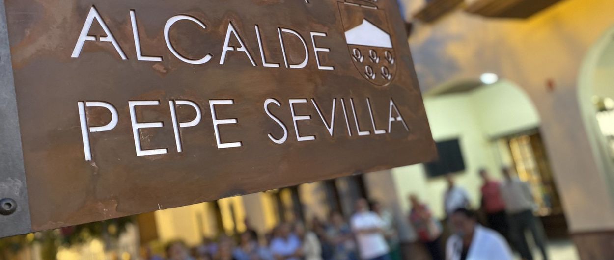 Plaza Pepe Sevilla: Monachil homenajea al impulsor del éxito de Sierra Nevada